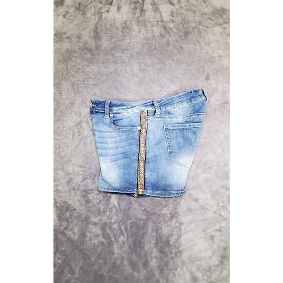Seven 7 Blue Size 12 Wash Denim Jean Shorts Women’s Casual C29-15 - Picture 8 of 11
